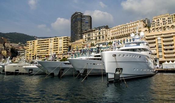 Süperyatlar Monako'da Sergilendi